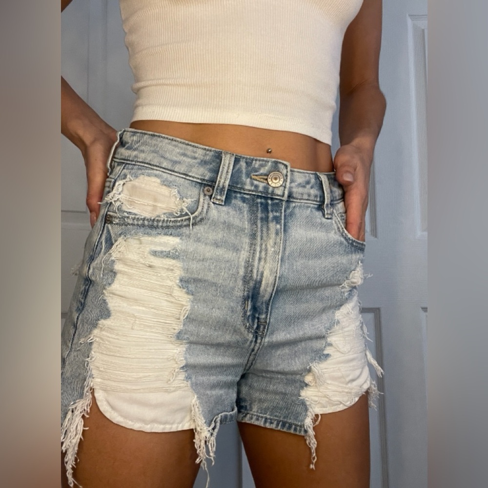 American Eagle Outfitters Light Blue Distressed Jean Shorts